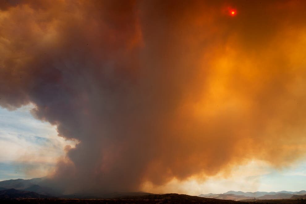 Thousands flee as two massive wildfires sweep Arizona Earth Changes
