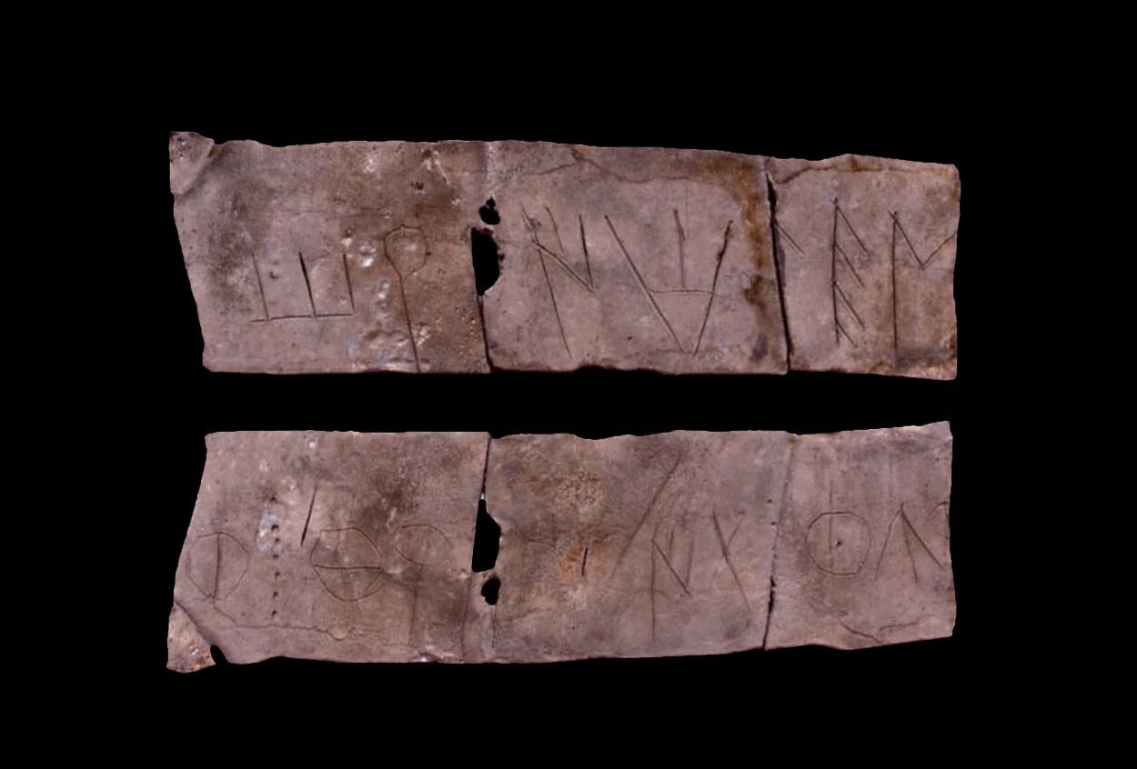 Click to enlarge Pico de los Ajos in Yátova archaic writing