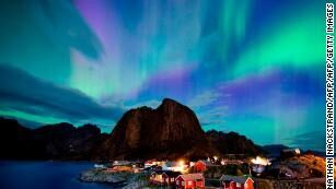 Click to enlarge aurora borealis arctic circle