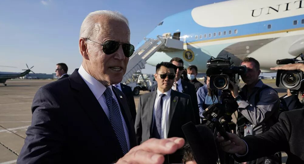 biden AF1 reporters