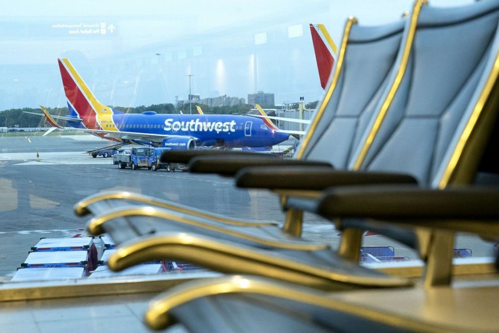 Click to enlarge Southwest Airlines plane
