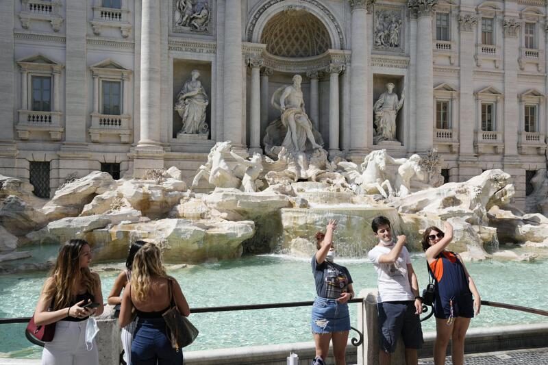 Click to enlarge Trevi