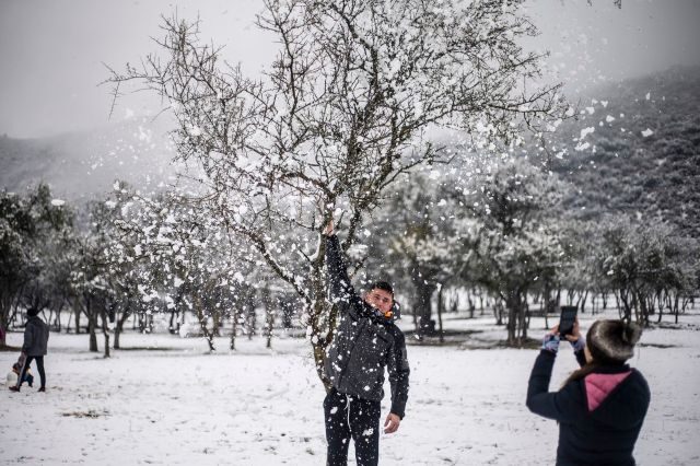 Playing with the snow in the Calamuchita Valley, Villa General Belgrano, Córdoba