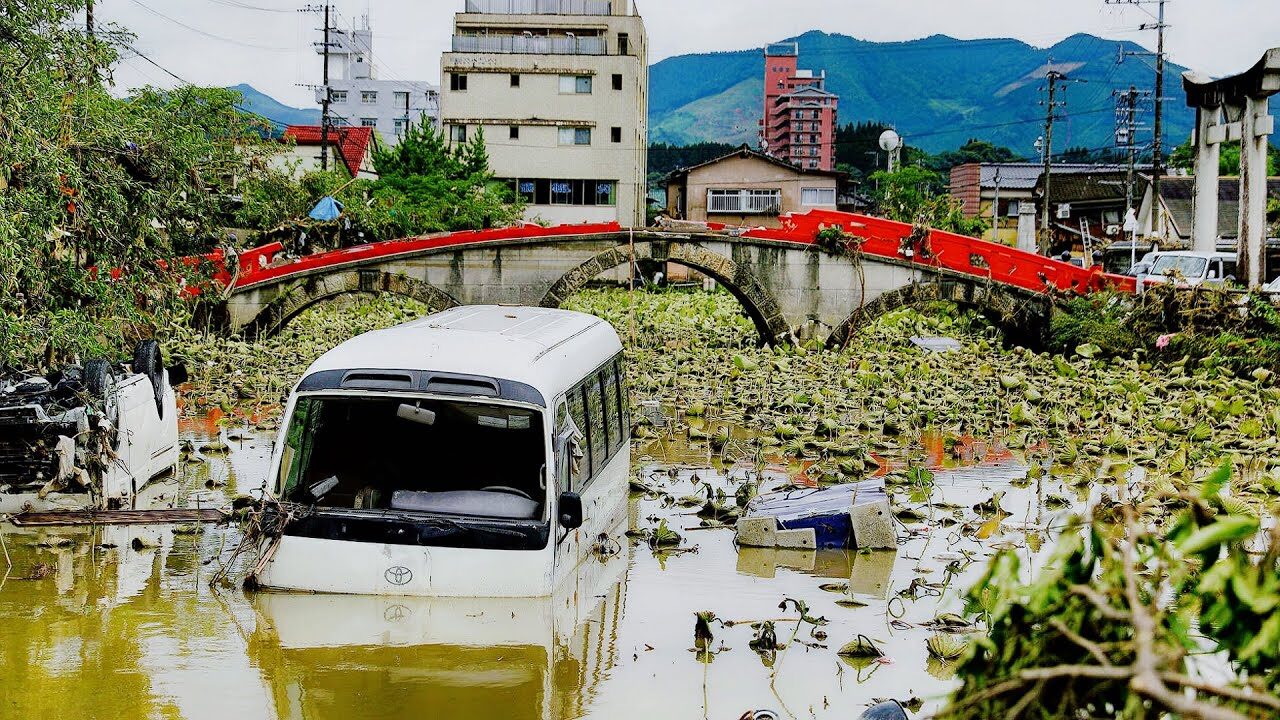 FLOODS