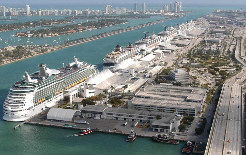 florida crise ships covid