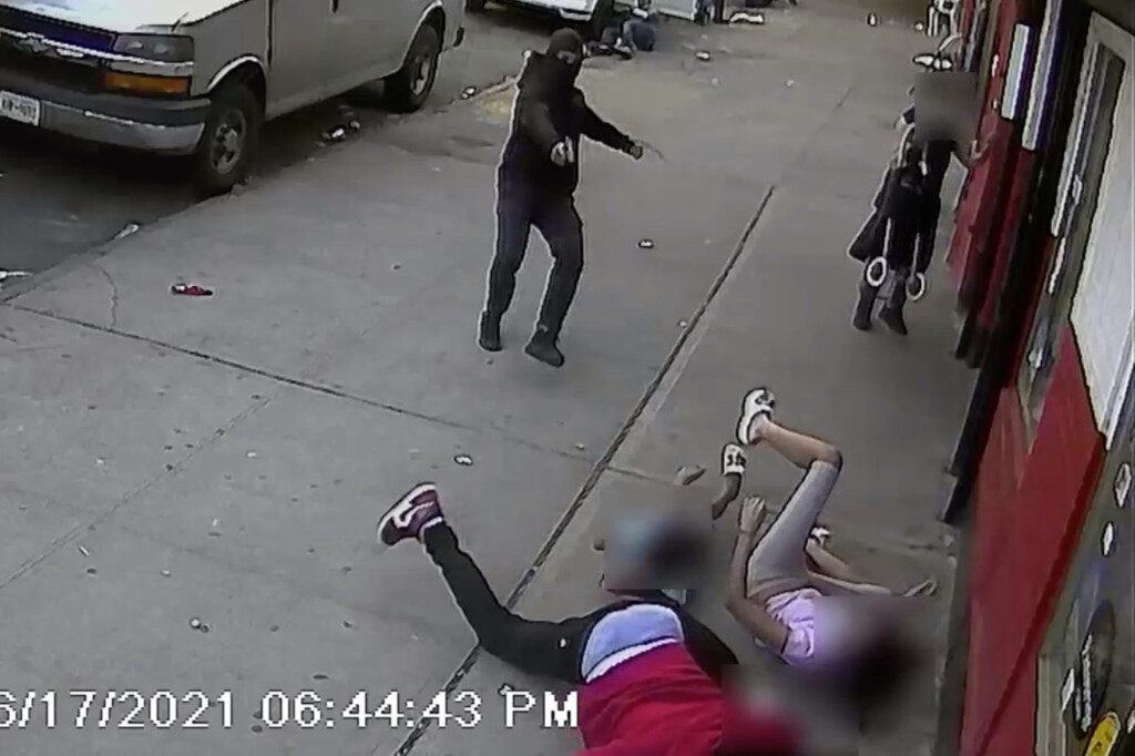Click to enlarge bronx shooting 1