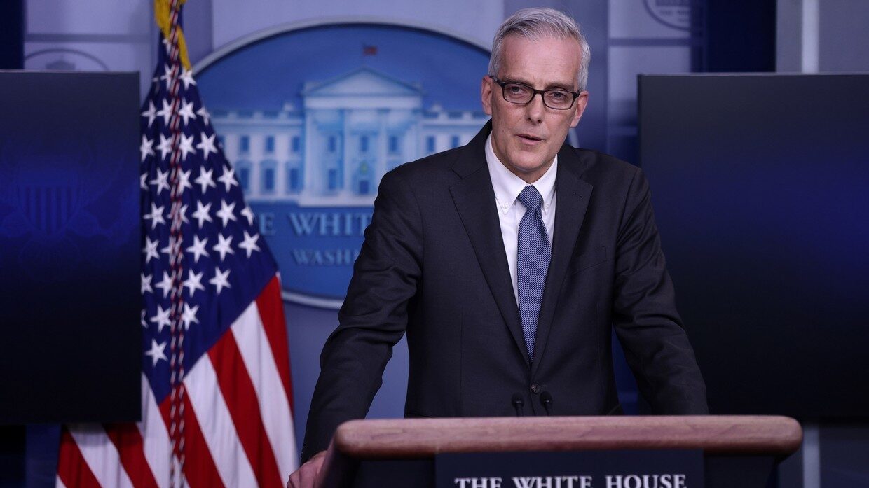 Click to enlarge Veterans Affairs Secretary Denis McDonough