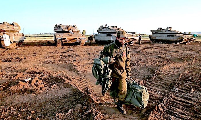 Israeli soldier Golan Heights