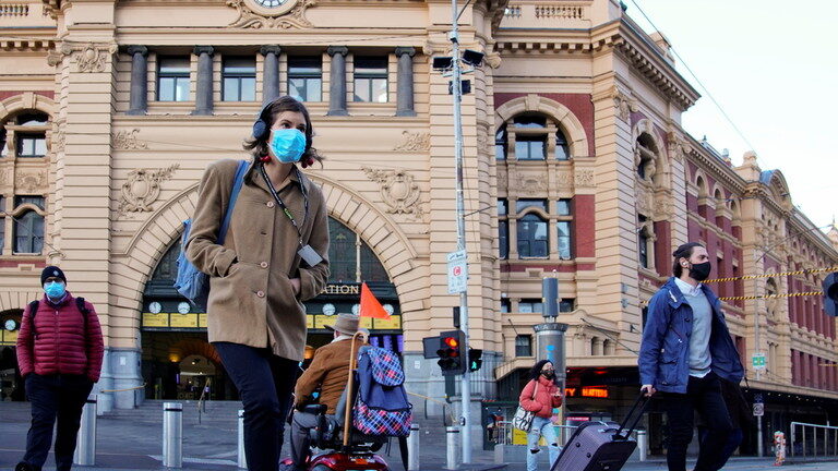 Click to enlarge face mask