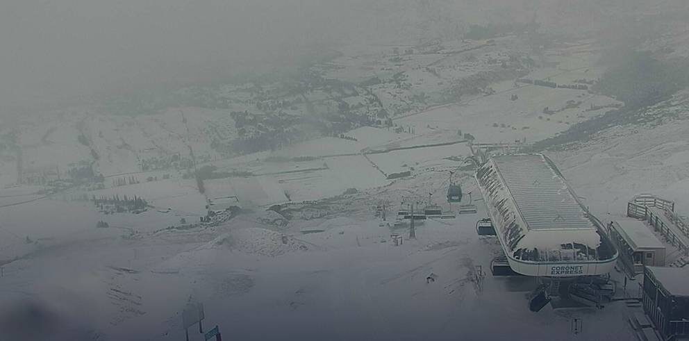 Click to enlarge Coronet Peak at about 10am on Tuesday.