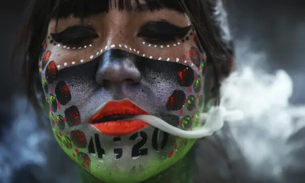 Click to enlarge smoke marijuana cannabis