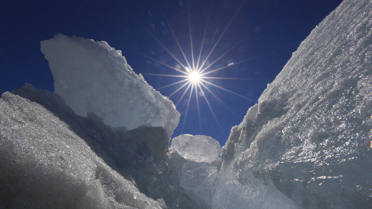 Click to enlarge Dudinka snow sun