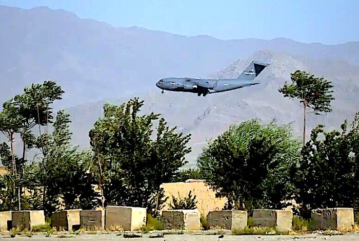 US military plane