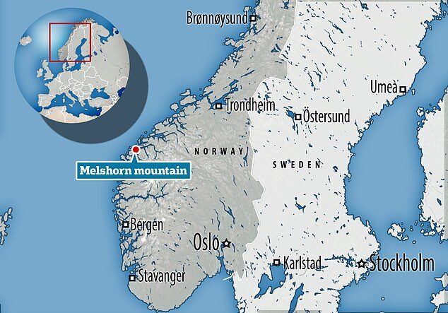 Click to enlarge Norwegian broadcaster NRK said more than 800 lightning strikes were recorded in the area Sunday afternoon and early evening