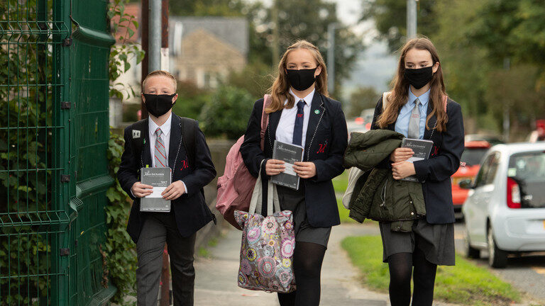 Click to enlarge britain students face masks