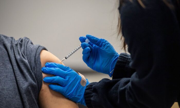 Click to enlarge vaccine injection shoulder