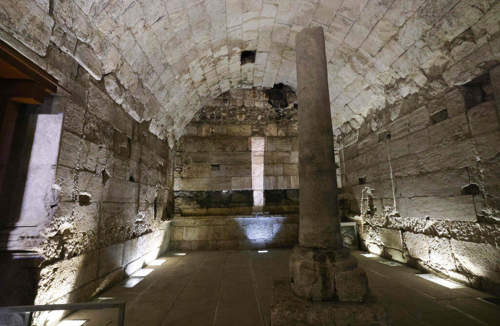 Click to enlarge temple mount israel chamber tunnels