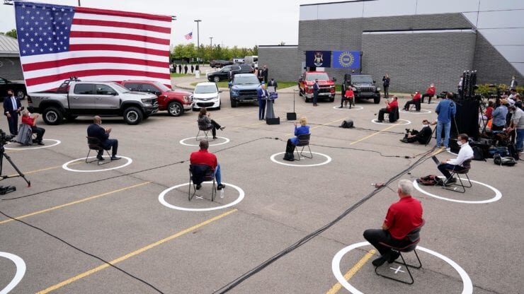 Click to enlarge biden rally tiny social distancing outdoor