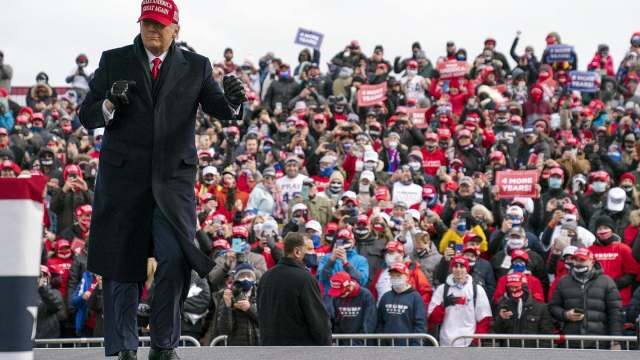 Click to enlarge trump rally michigan