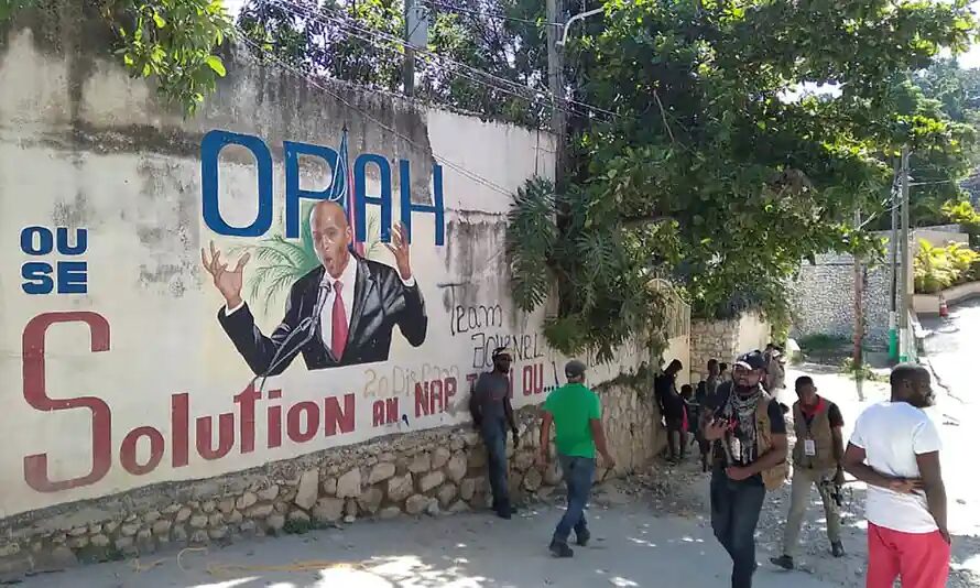 Click to enlarge jovenel moise mural