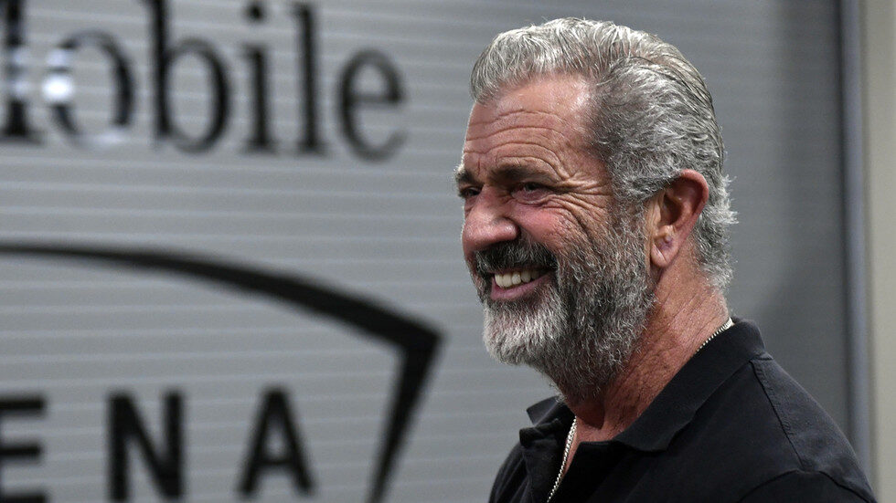 Click to enlarge mel gibson