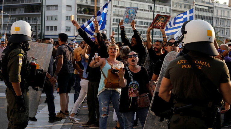 Click to enlarge greece protests covid
