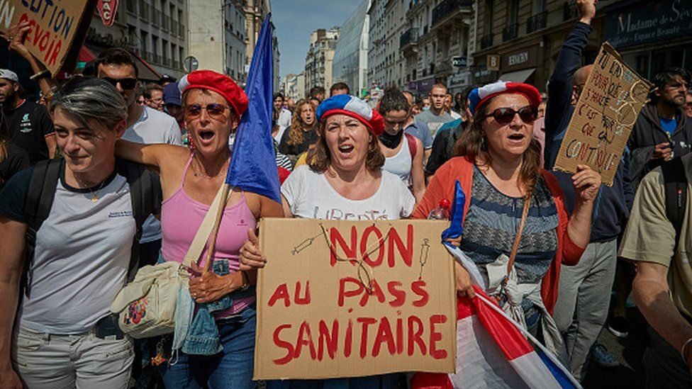 Click to enlarge france covid protest