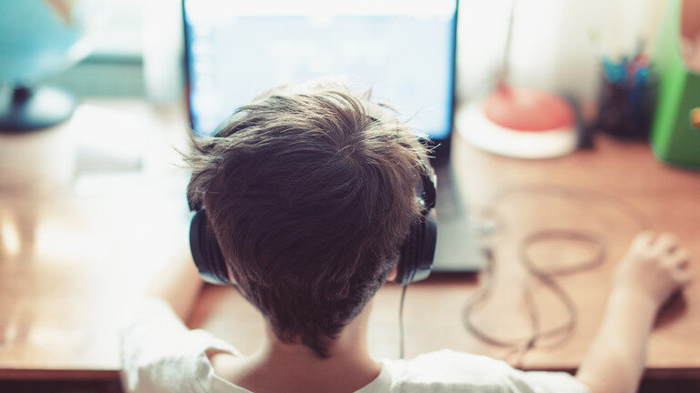 Click to enlarge child online computer