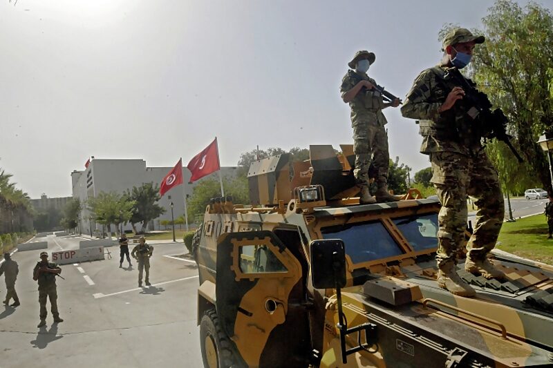 al jazeera office raid tunisia