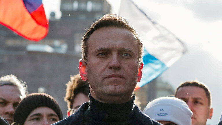 Click to enlarge Navalny