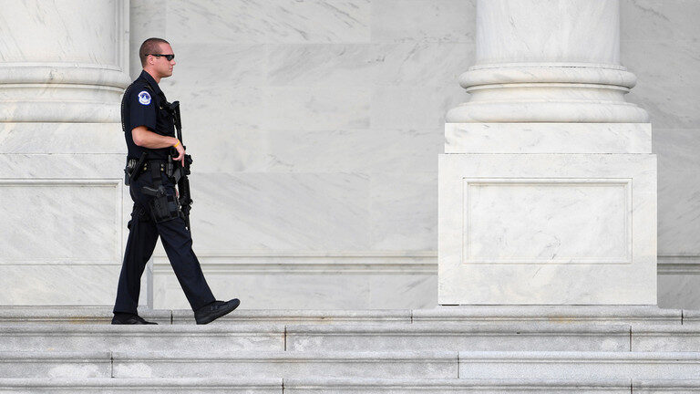 Click to enlarge capitol police