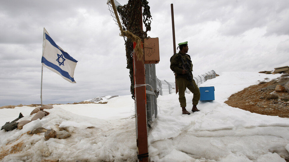 golan heights israel doldier