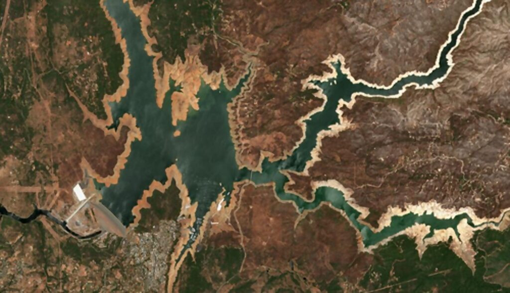 Click to enlarge lake oroville magadrought 2021