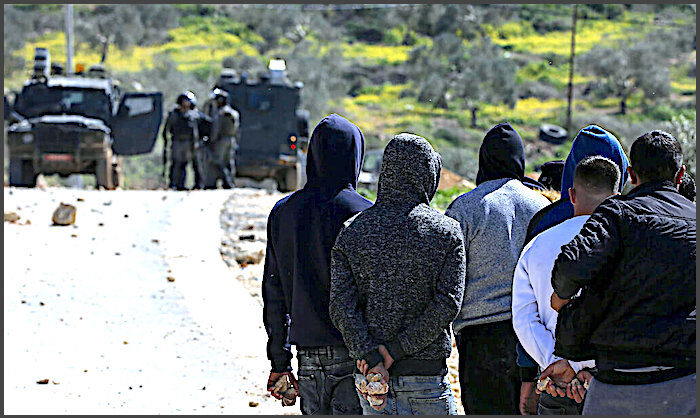 Click to enlarge Palestinian protesters