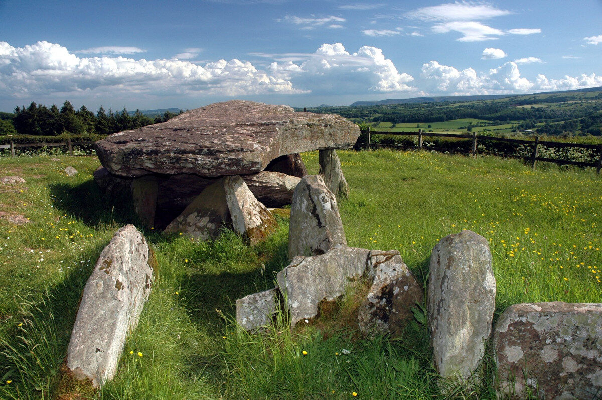 Click to enlarge Arthur's Table