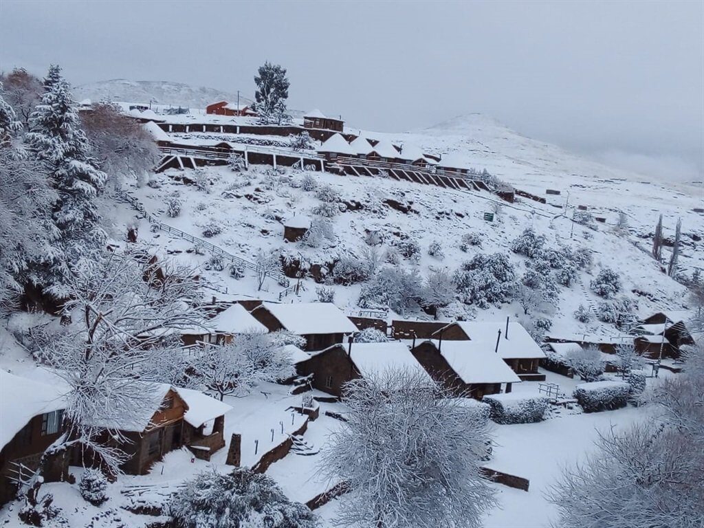 Click to enlarge Snow at Semonkong Lodge in Lesotho.