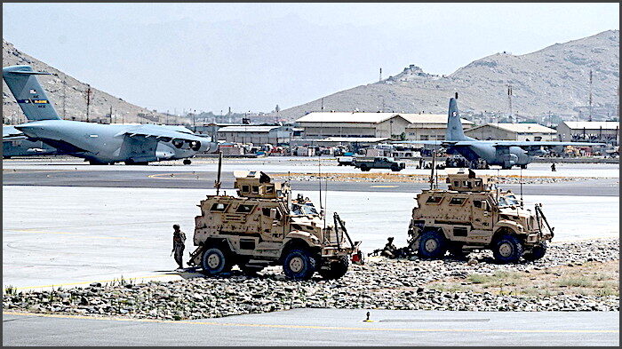 Airport/trucks