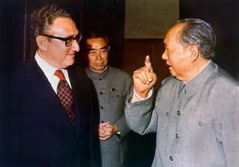 Kissinger and Mao in 1972 with Zhou Enlai in the middle