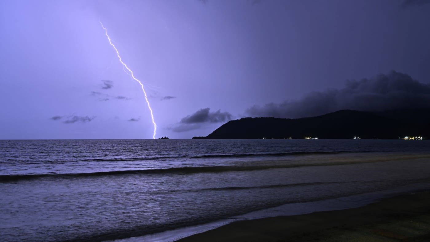 LIGHTNING