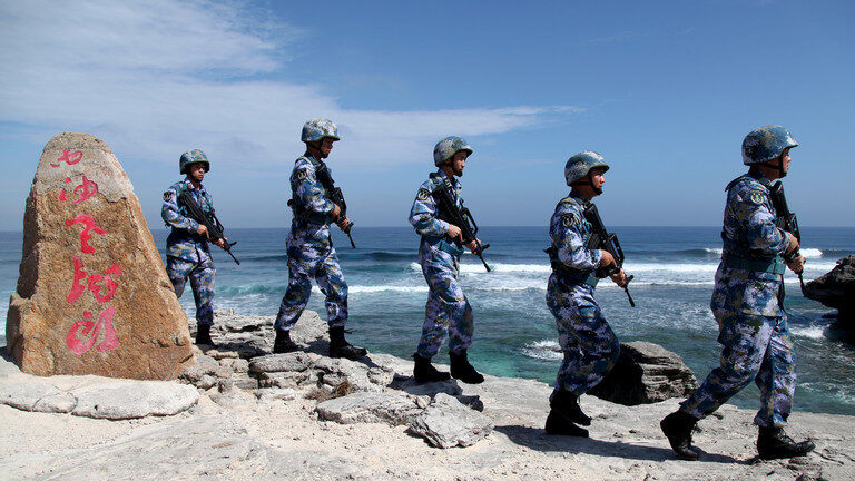 china soldiers partol sea lanes
