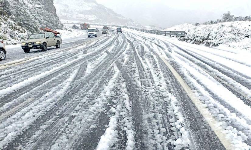 A heavy snowfall was registered this Monday, September 6 in some localities of the country.