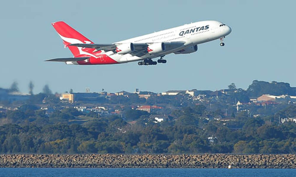 Click to enlarge Airplane