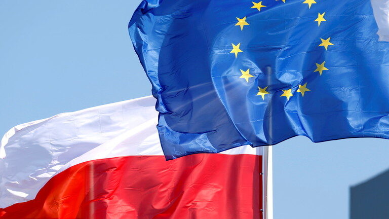Click to enlarge EU poland flag
