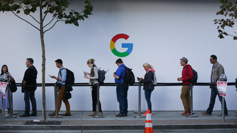 Click to enlarge google people line staff