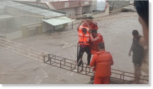 Flood rescue in Gujarat, India, September