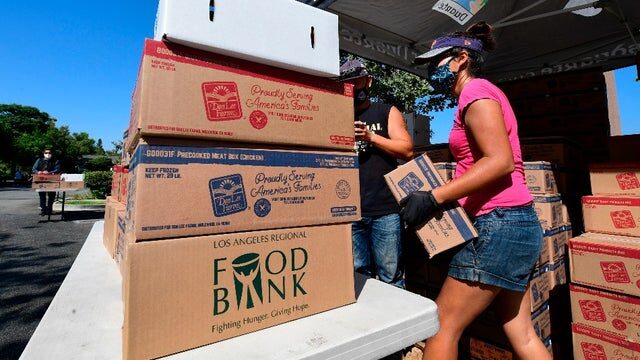 Food bank volunteers