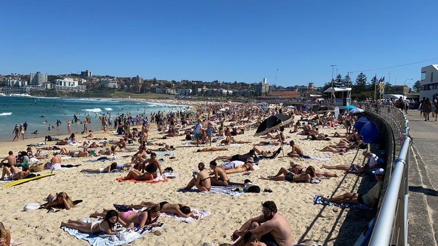 Australian beach goers, Bondi Beach, Aussies