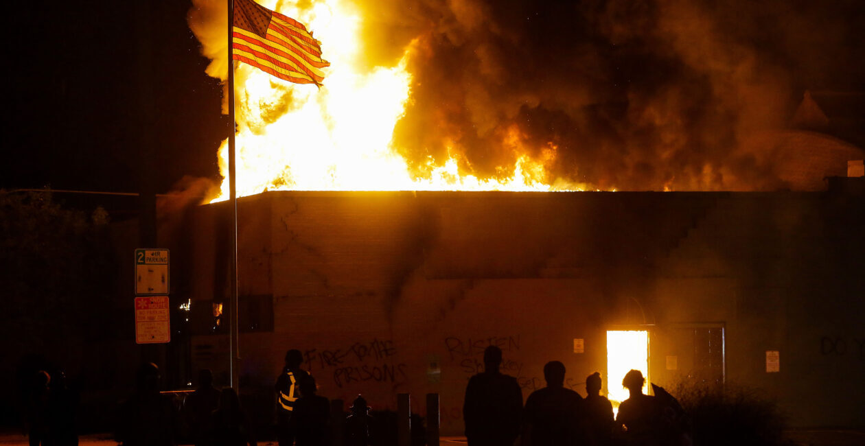 Click to enlarge BLM riot kenosha