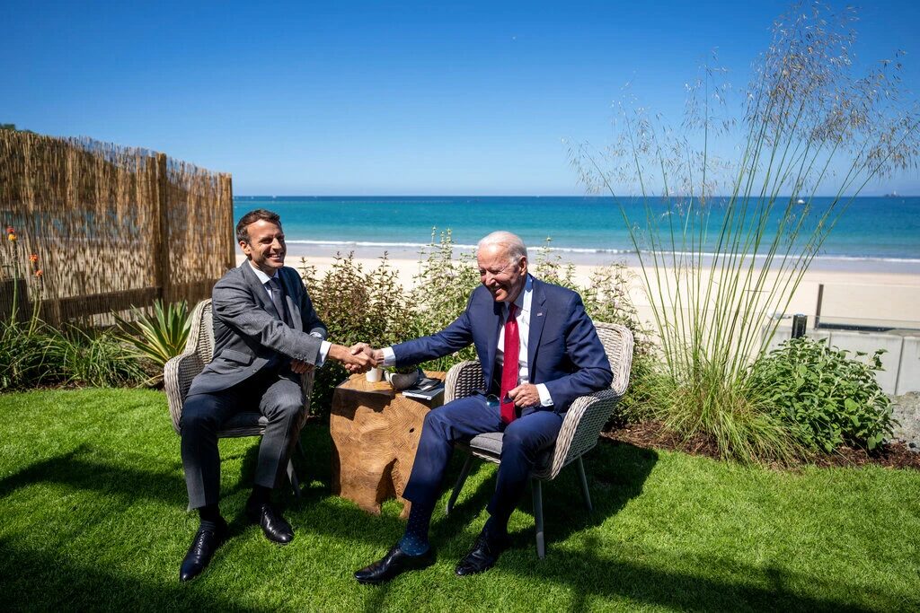 Click to enlarge macron biden g7