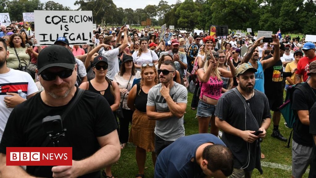 Click to enlarge protest australia vaccine